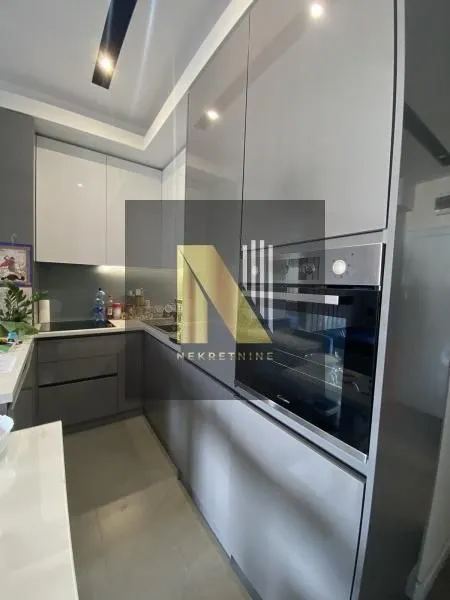 Prodaja, garsonjera, 30m², Centar, Novi Sad