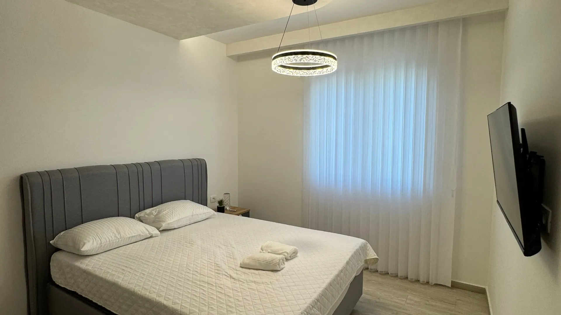 Sale, two bedroom apartment, 74m², Bečići, Budva