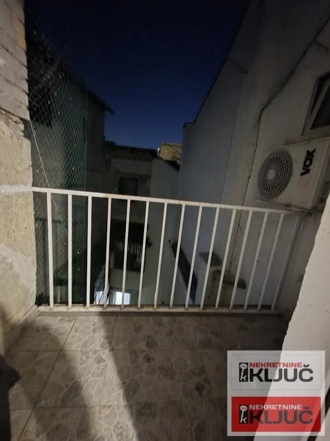Prodaja, jednosoban stan, 40m², Centar, Novi Sad