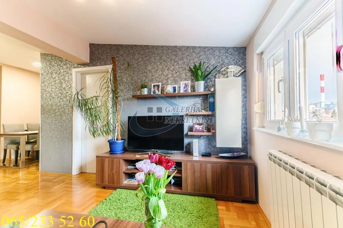 Prodaja, trosoban stan, 58m², Uciteljsko Naselje, Zvezdara Sve Podlokacije