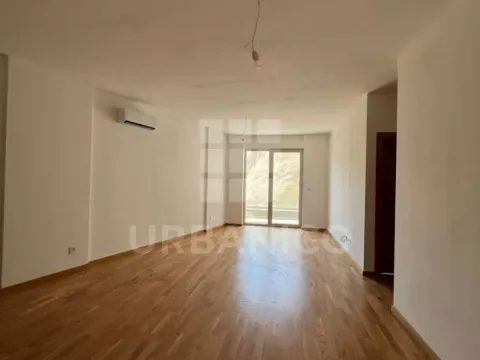 Sale, two bedroom apartment, 62m², Bečići, Budva - image 1