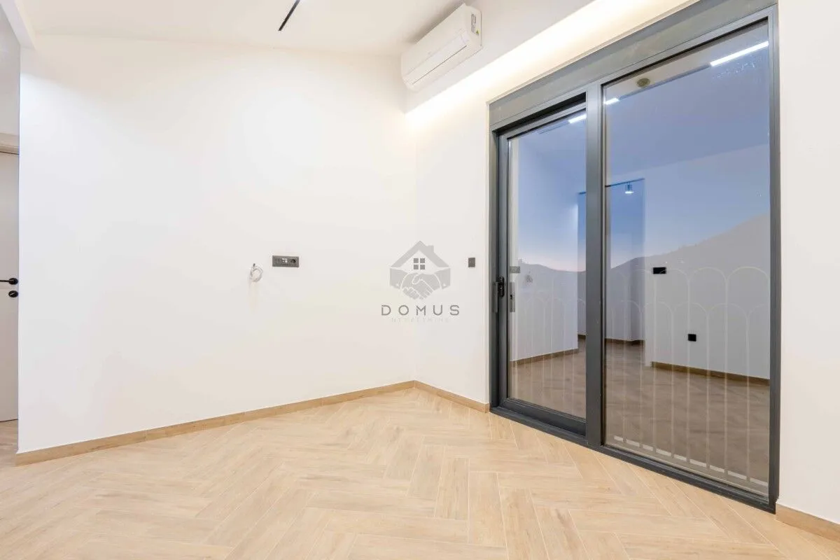 Sale, house, 240m², Kamenovo, Budva