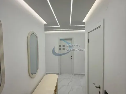 Prodaja, trosoban stan, 70m², Đeram Pijaca, Beograd - image 10