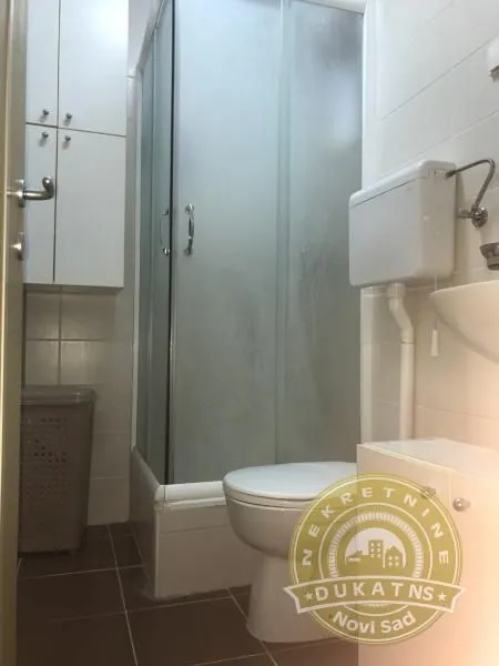 Prodaja, četvorosoban stan, 98m², Nova Detelinara, Novi Sad Sve Podlokacije