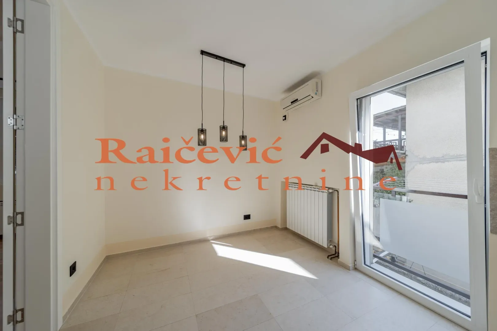 Prodaja, četvorosoban stan, 123m², Voždovac Sve Podlokacije, Beograd