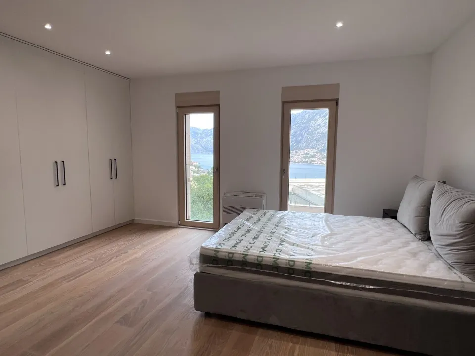 Sale, apartment, 198m², Kotor, Crna Gora