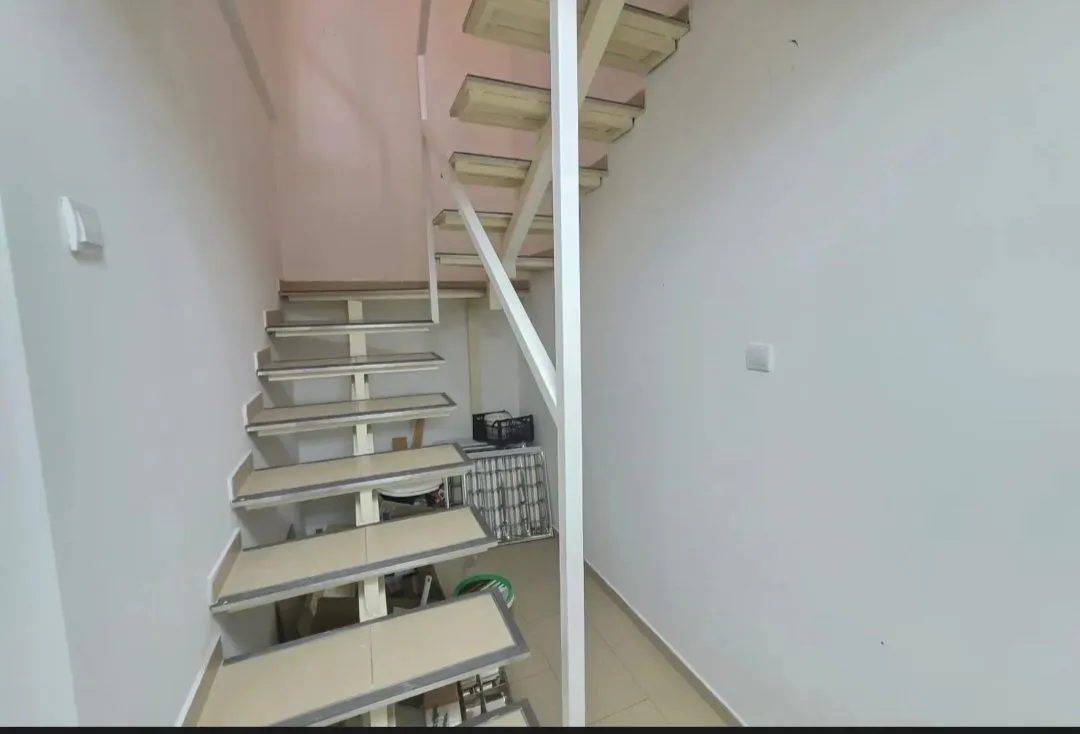 Izdavanje, poslovni prostor, 120m², Preko Morače, Podgorica