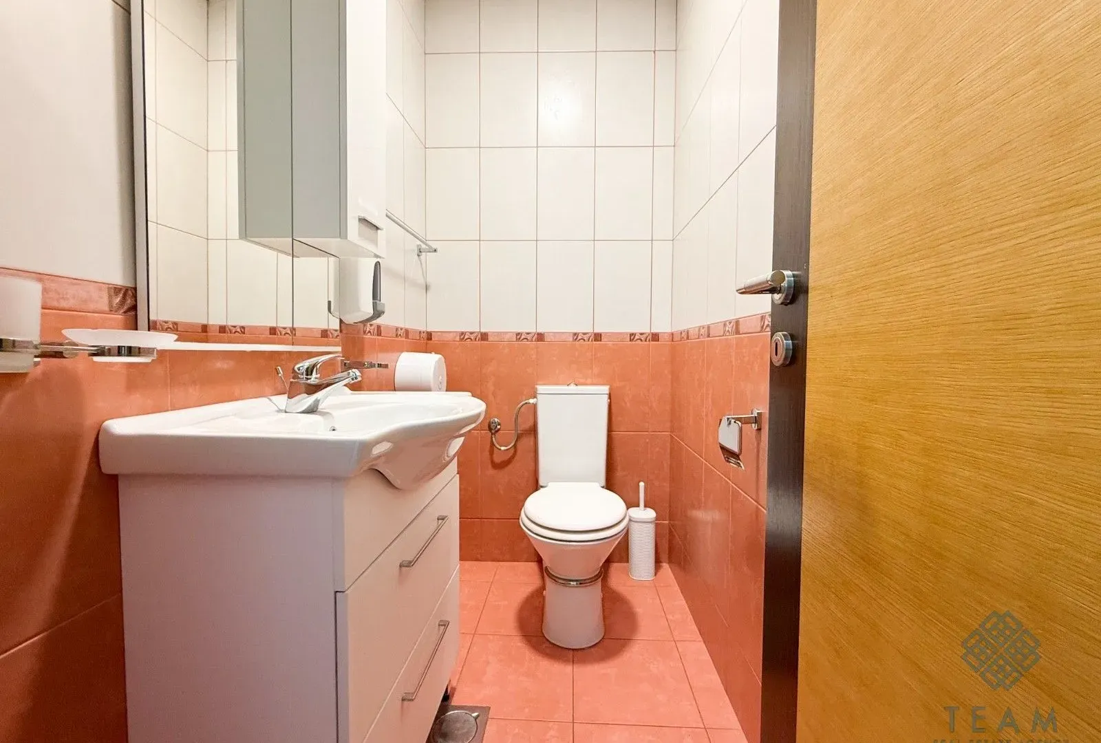 Rent, office space, 90m², Centar, Podgorica