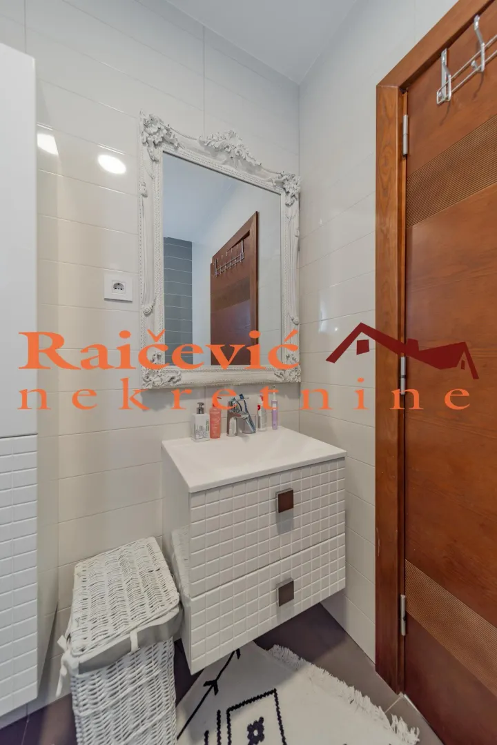 Prodaja, trosoban stan, 87m², Zvezdara Sve Podlokacije, Beograd