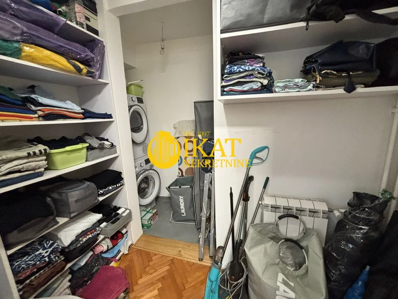 Prodaja, trosoban stan, 65m², Vračar Centar, Vračar Sve Podlokacije