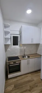 Izdavanje, jednosoban stan, 40m², Centar, Podgorica - image 4