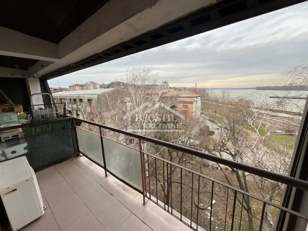Prodaja, dvosoban stan, 46m², Centar, Smederevo