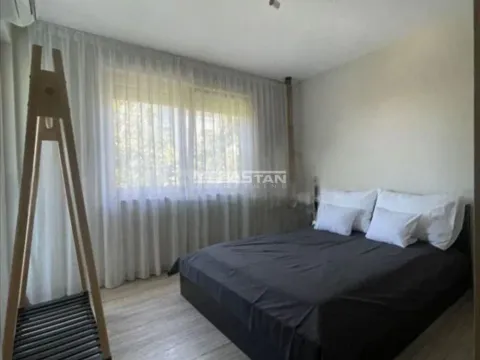 Rent, two bedroom apartment, 48m², Vračar Sve Podlokacije, Beograd - image 4
