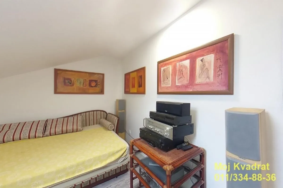 Prodaja, trosoban stan, 75m², Veliko Gradište, Srbija