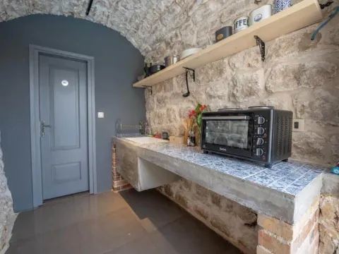 Prodaja, kuća, 320m², Risan, Kotor - image 6