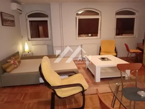 Izdavanje, stan, 40m², Centar, Novi Sad - image 10