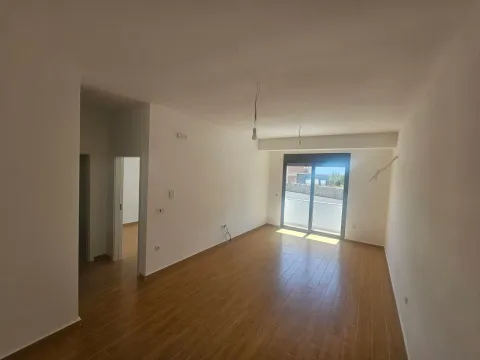 Sale, one bedroom apartment, 48m², Pinješ, Ulcinj - image 12