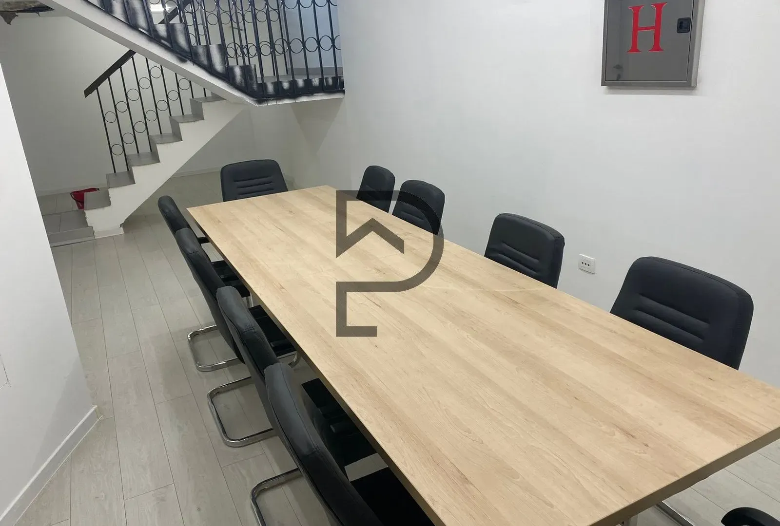Rent, office space, 294m², Blok 6, Podgorica