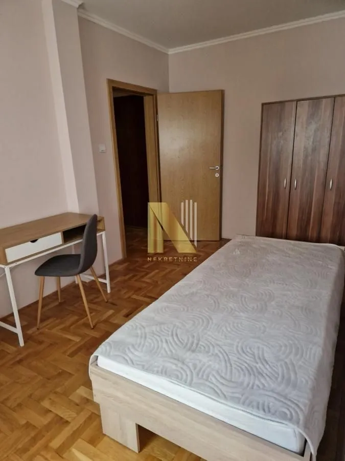 Izdavanje, trosoban stan, 58m², Rotkvarija, Novi Sad Sve Podlokacije