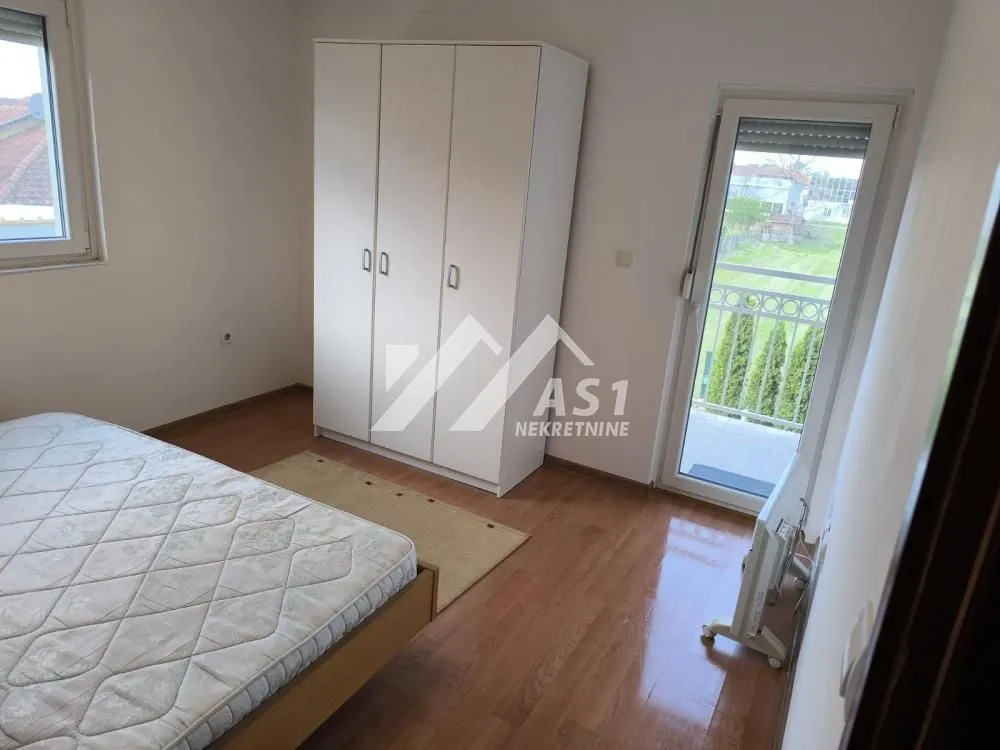 Izdavanje, trosoban stan, 85m², Adice, Novi Sad Sve Podlokacije