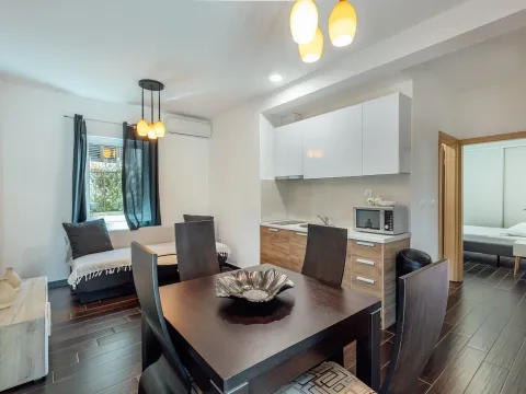 Prodaja, stan, 440m², Stoliv, Kotor - image 24