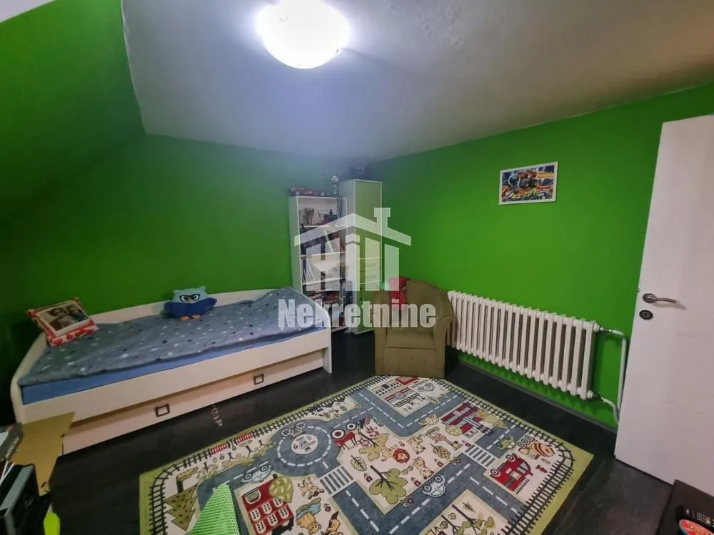 Sale, four bedroom apartment, 104m², Batajnica, Beograd