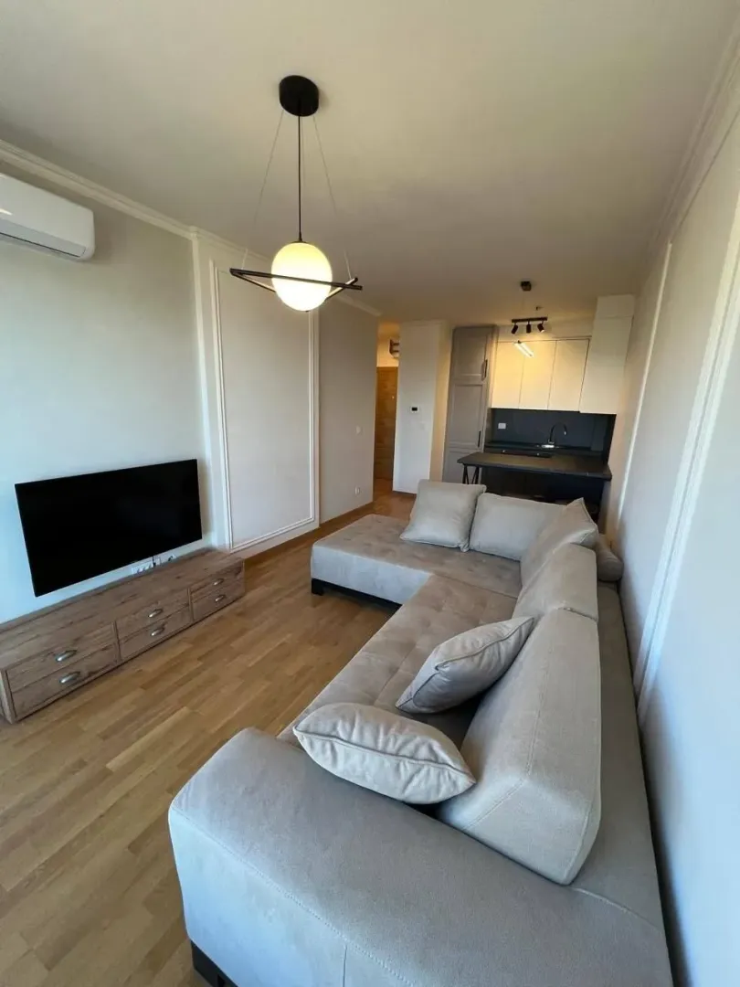 Rent, one bedroom apartment, 51m², Bečići, Budva