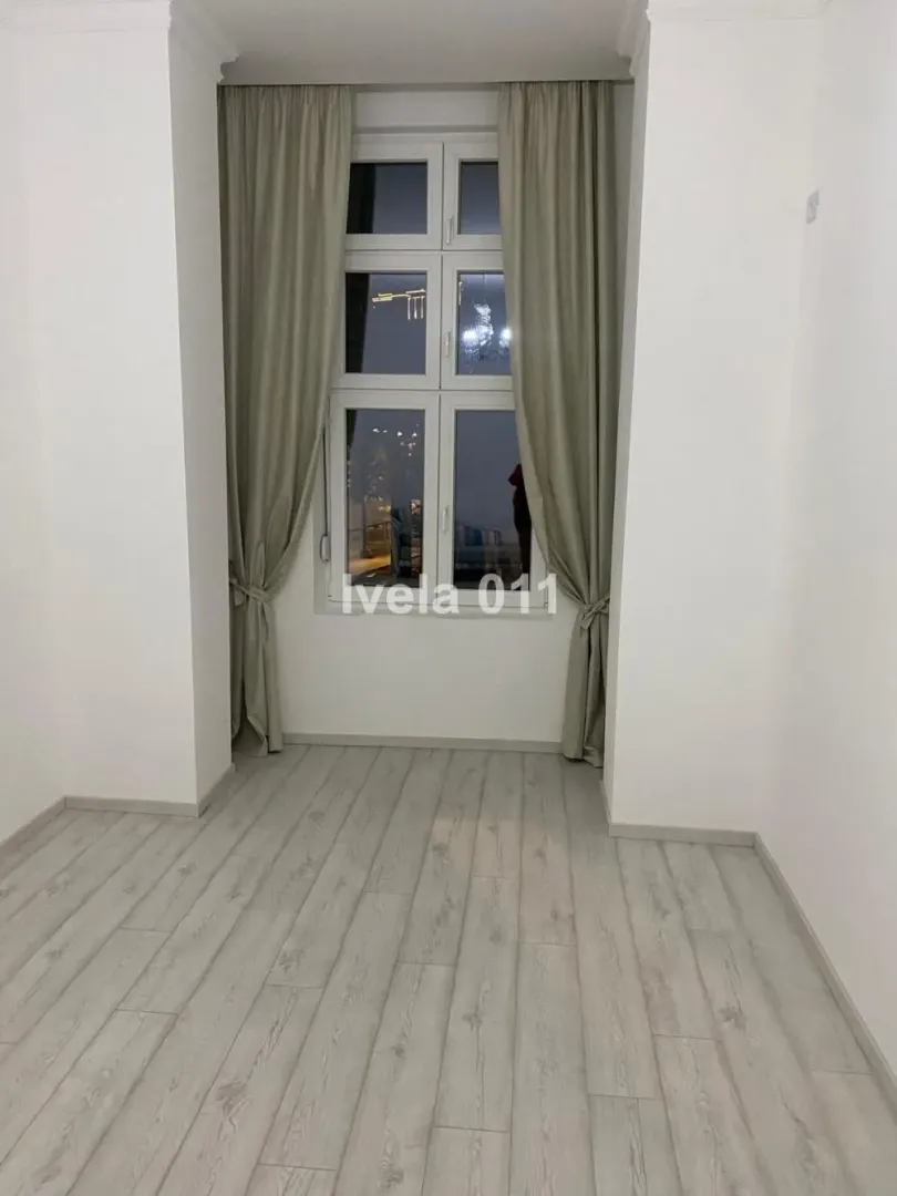 Prodaja, četvorosoban stan, 134m², Savski Trg, Beograd
