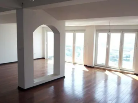 Prodaja, poslovni prostor, 146m², Petrovac, Budva - image 12