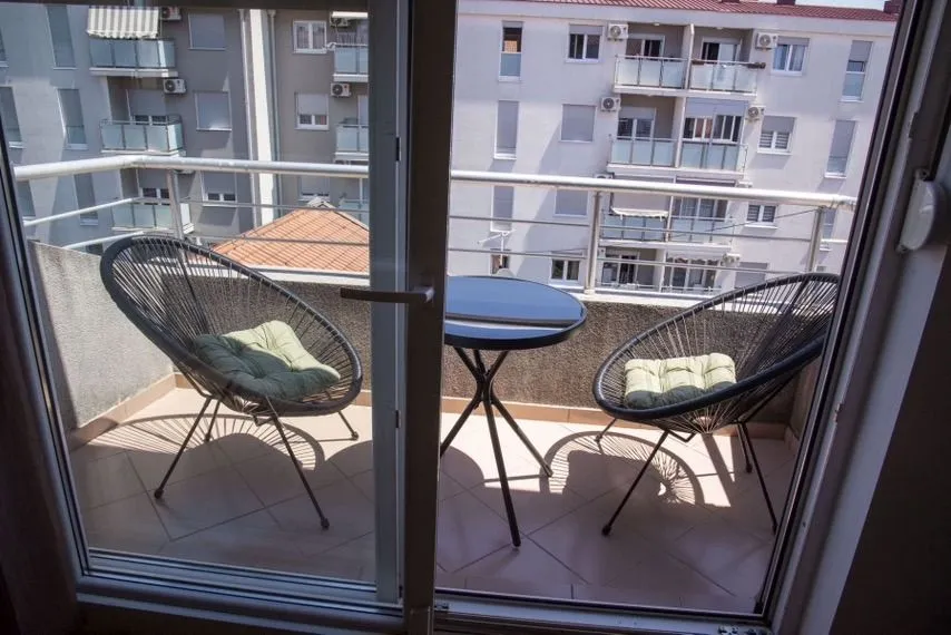 Rent, one bedroom apartment, 45m², Ljubović, Podgorica