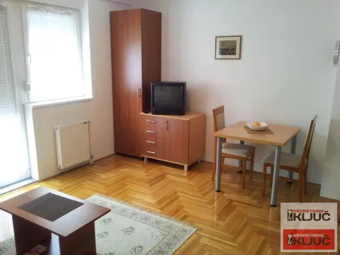 Izdavanje, jednosoban stan, 28m², Sajmište, Novi Sad - image 2