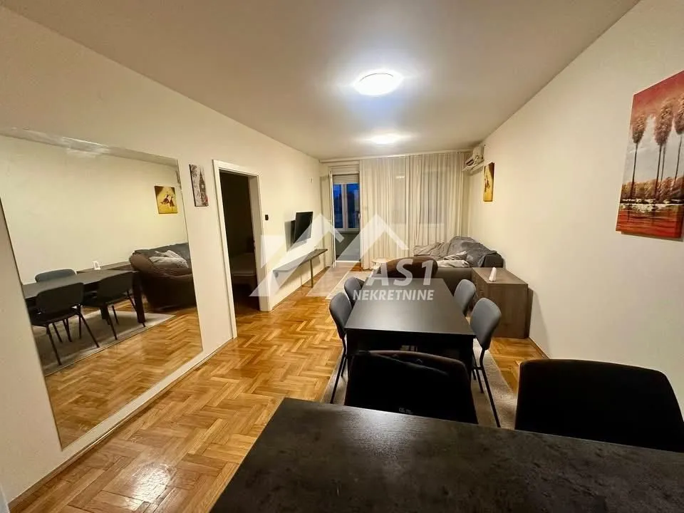 Izdavanje, dvosoban stan, 50m², Grbavica, Novi Sad Sve Podlokacije
