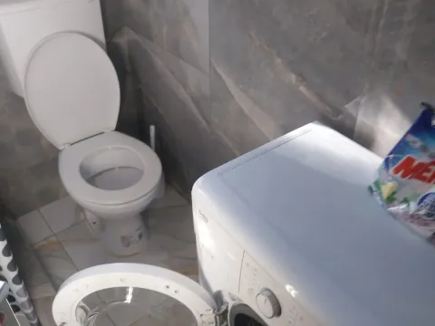 Izdavanje, jednosoban stan, 40m², Radanovići, Kotor - image 2