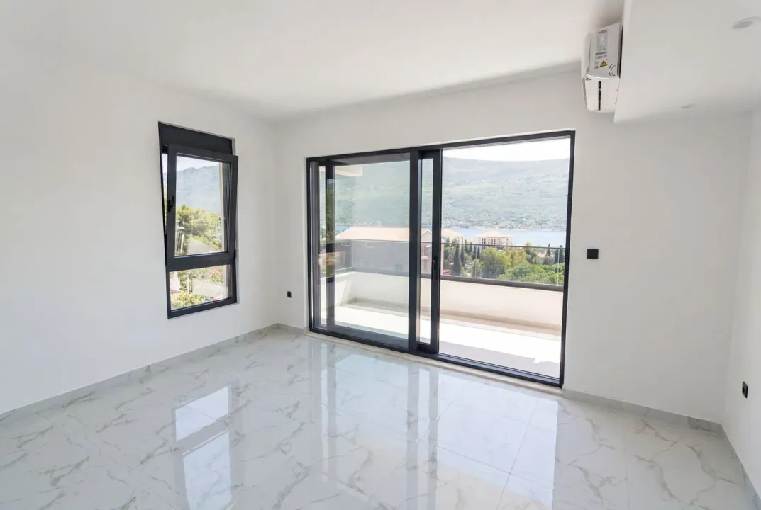 Sale, three bedroom apartment, 72m², Kumbor, Herceg Novi