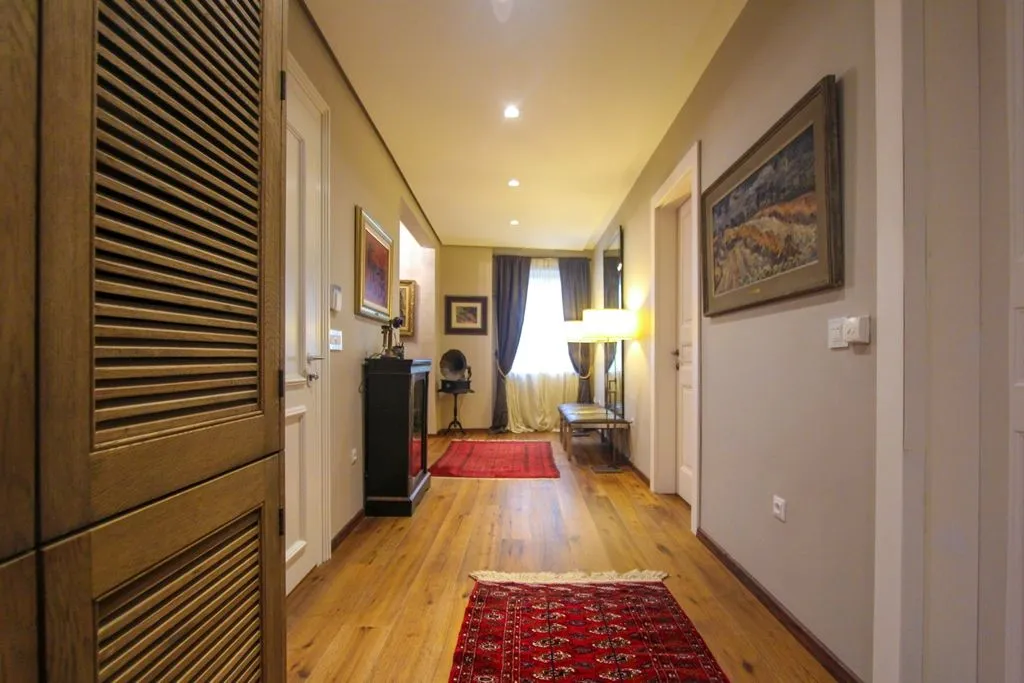Prodaja, trosoban stan, 192m², Budva, Crna Gora