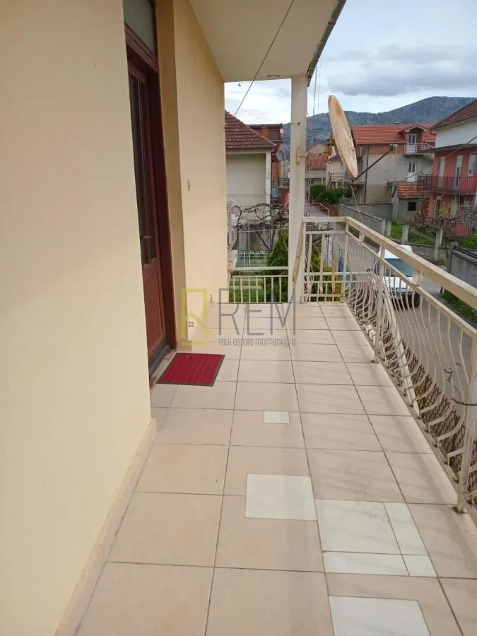 Prodaja, trosoban stan, 90m², Zagorič, Podgorica