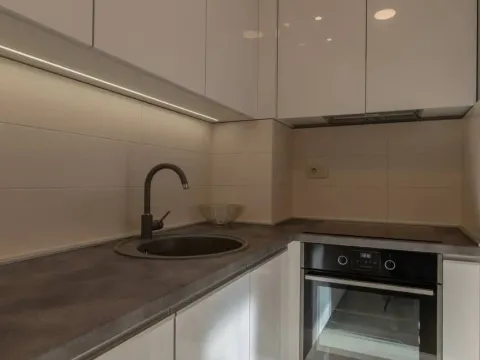 Izdavanje, jednosoban stan, 48m², City Kvart, Podgorica - image 3