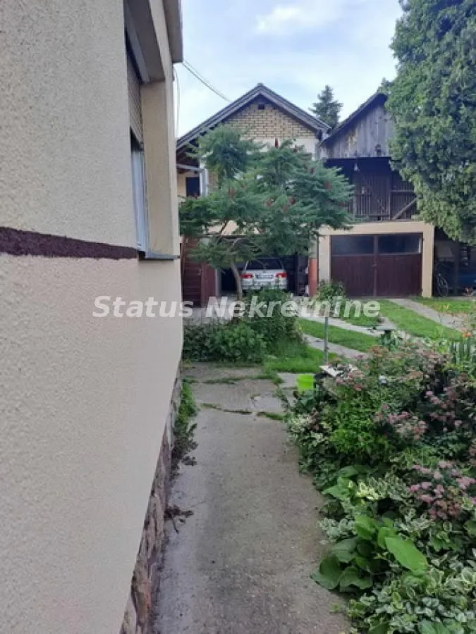 Prodaja, kuća, 200m², Futog, Novi Sad Sve Podlokacije