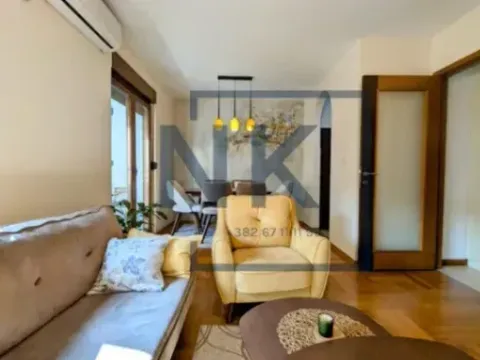 Izdavanje, dvosoban stan, 70m², Stari Aerodrom, Podgorica - image 4