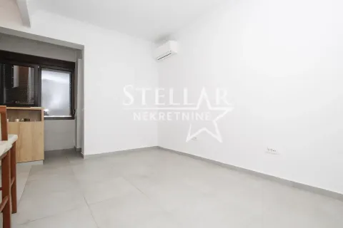 Rent, office space, 69m², Centar, Podgorica - image 3