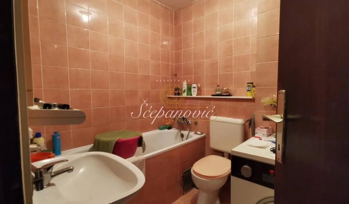 Prodaja, dvosoban stan, 64m², Šonsi, Novi Sad Sve Podlokacije