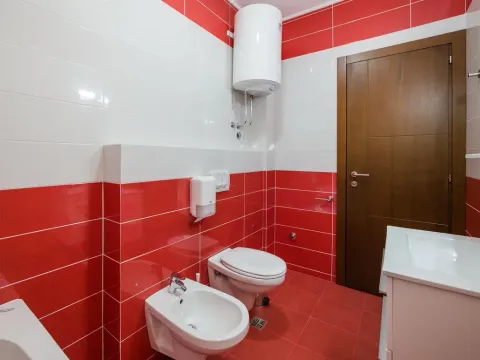 Sale, two bedroom apartment, 95m², Bečići, Budva - image 19