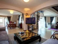 Sale, three bedroom apartment, 220m², Sveta Vrača, Kotor - image 4