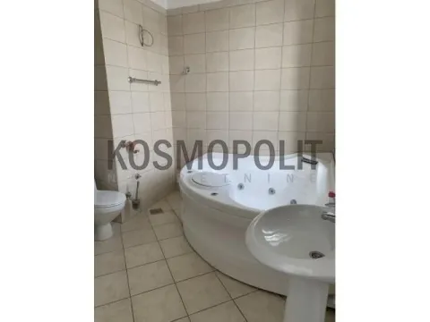 Rent, house, 190m², Savski Venac, Beograd - image 13