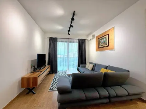 Sale, two bedroom apartment, 81m², Bečići, Budva - image 2