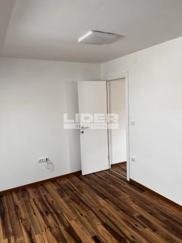 Prodaja, kuća, 78m², Savski Venac, Beograd