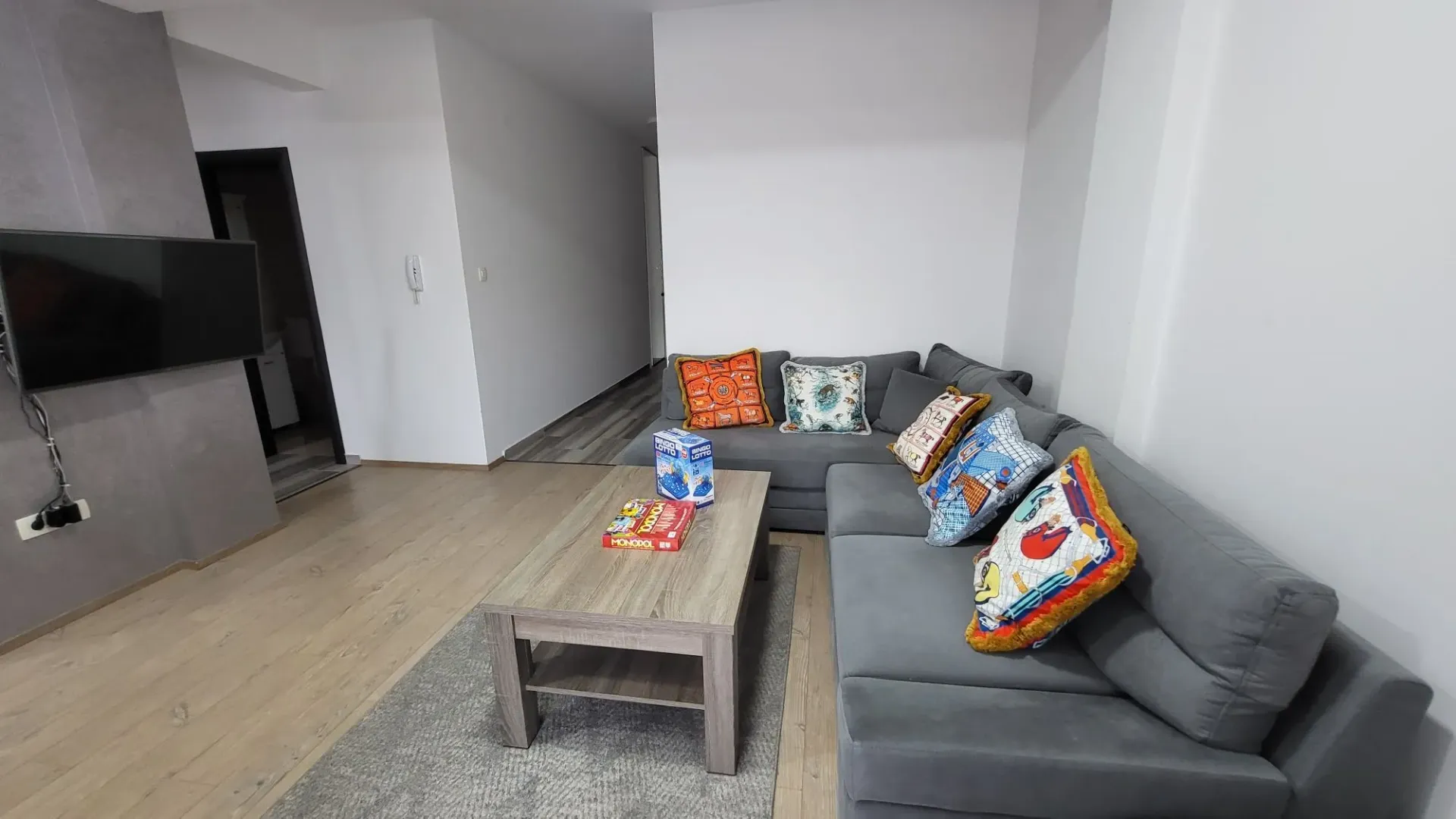 Sale, two bedroom apartment, 67m², Bečići, Budva