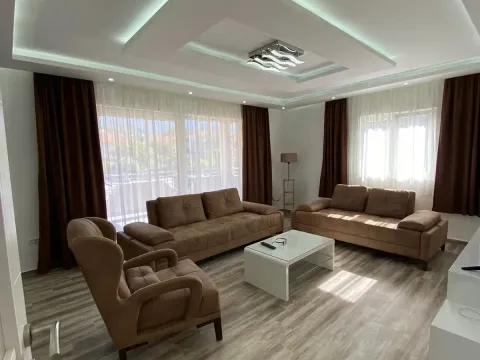 Rent, apartment, 127m², Tivat, Crna Gora - image 3