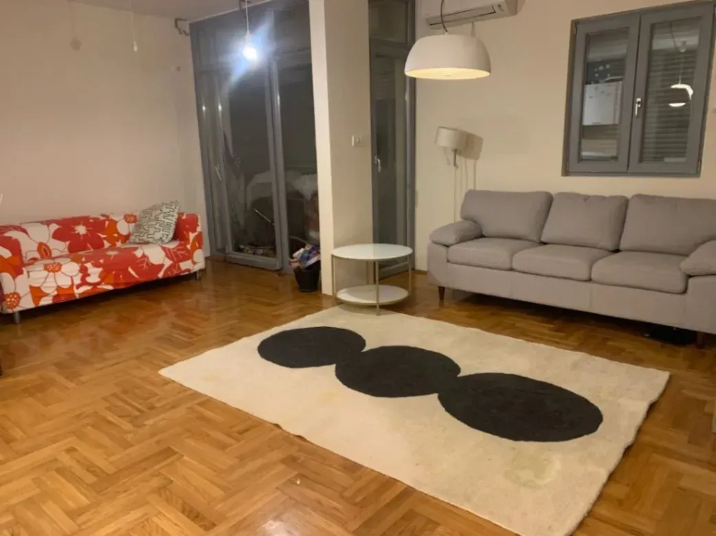 Izdavanje, jednosoban stan, 51m², 1 maj, Podgorica