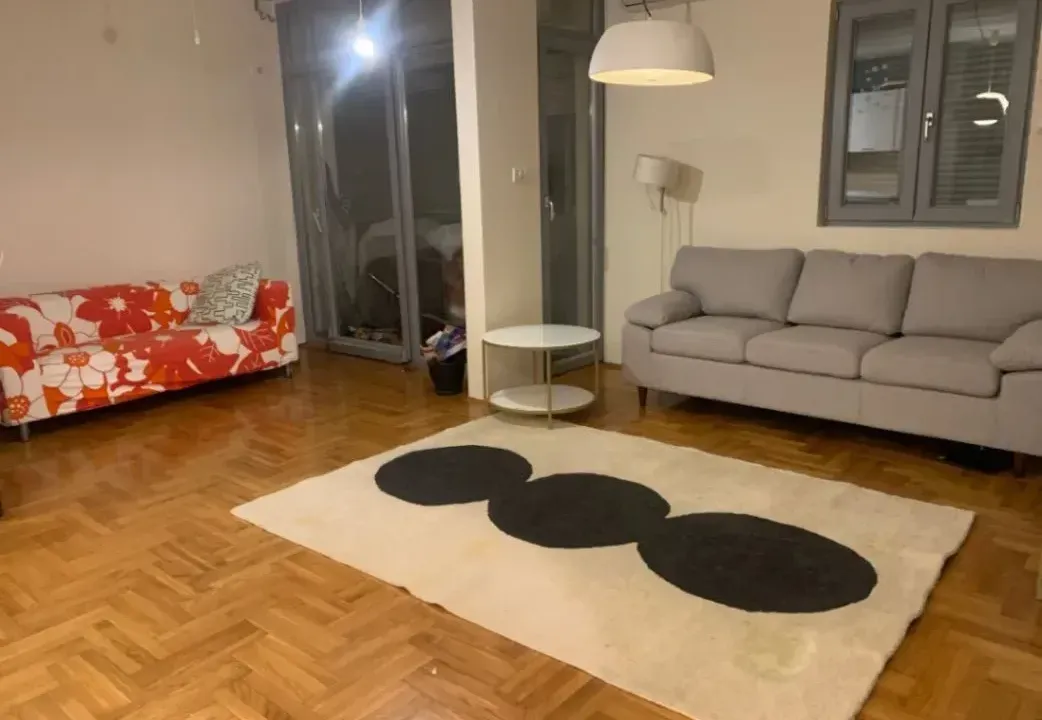 Izdavanje, jednosoban stan, 51m², 1 maj, Podgorica